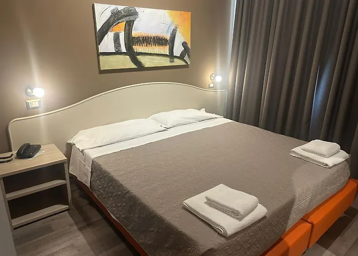 Cheap hotel: Hotel Montebello