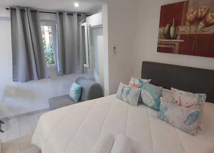 Elbaloves Appartaments Villa