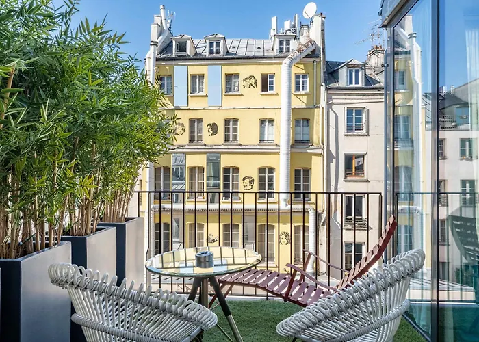 Luxury hotel only: Le 123 Sebastopol - Astotel