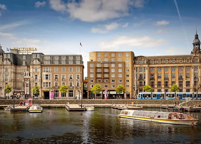 Boutique hotel only: Park Plaza Victoria Amsterdam