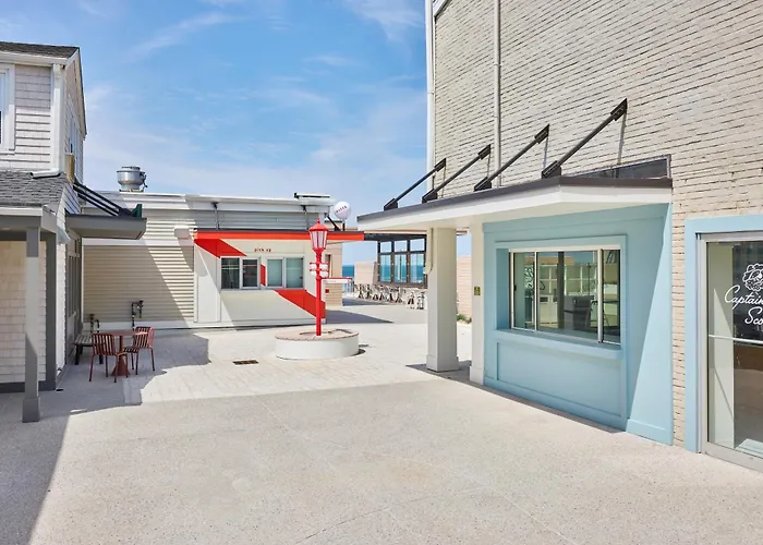 Sea Crest Beach Resort