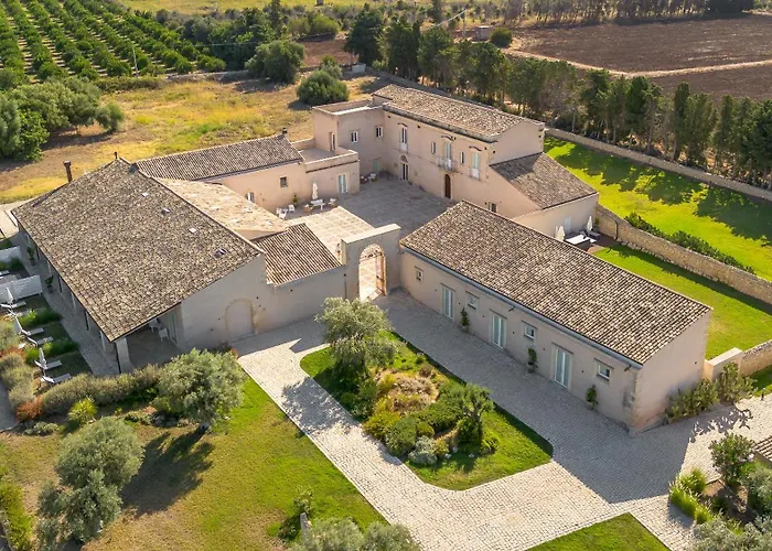 La villa: Ballium Luxury Relais