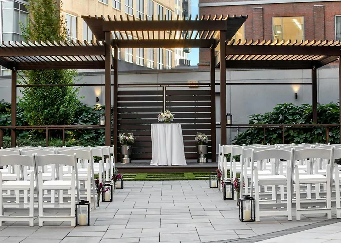 Airport Hotel: Le Meridien Boston Cambridge
