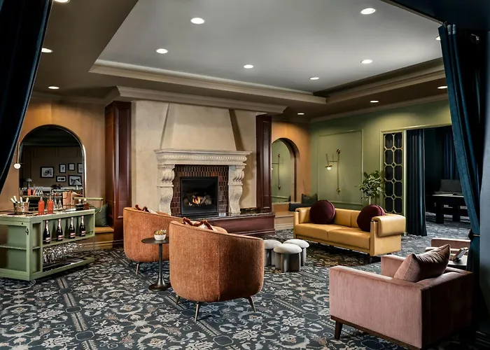 The Louie, A Davenport Hotel, Autograph Collection