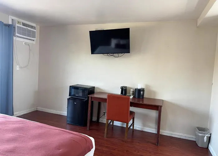 Motel: Holiday Lodge