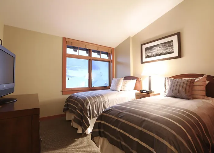 Capitol Peak Lodge