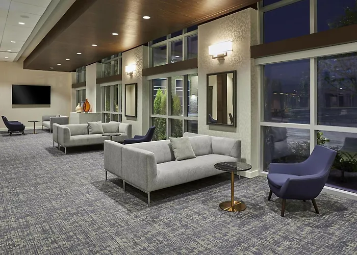 Family Friendly Hotels Hyatt Place Toronto Mississauga And Luxe Convention Centre