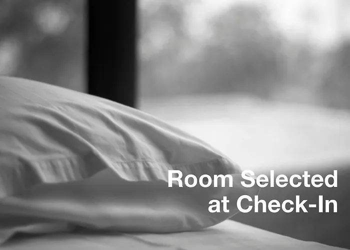 Resort: New Hotel Republique - Ex Albert'S Hotel