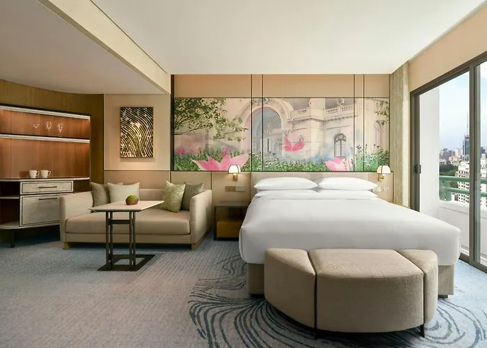 Ping Pong hotel: Sheraton Saigon Grand Opera Hotel
