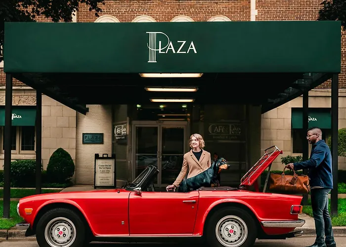 Plaza - Milwaukee