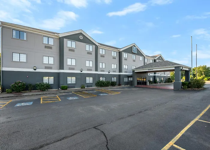 Hiway Inn Express Of Broken Bow