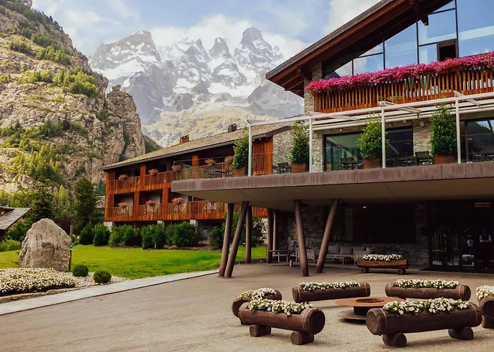 Spa Hotel: Grand Hotel Courmayeur Mont Blanc, By R Collection Hotels