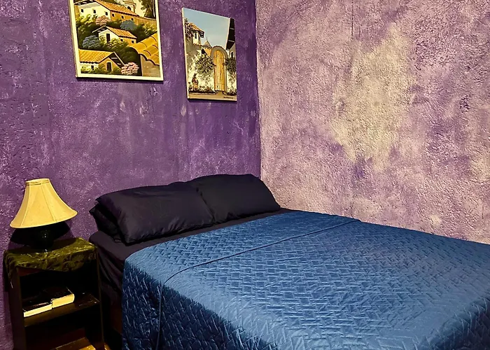 Hostel: Budget Private Rooms - Wonderland B&B - Shuttle Services Available