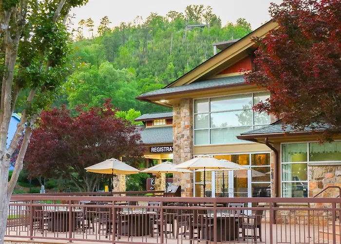 Greystone Lodge On The River