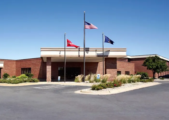 Cheap hotels Salina Ambassador & Conference Center