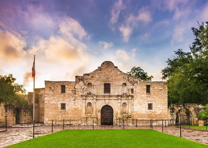 The Emily Morgan Hotel - A Doubletree By Hilton