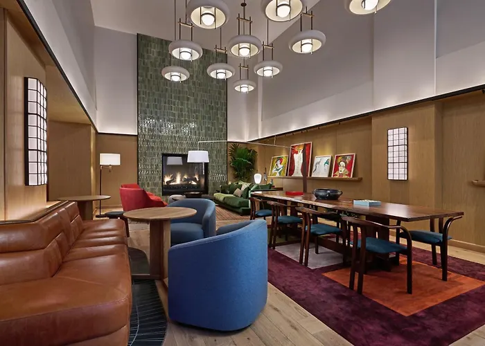 Hotel with Tennis: L7 Chicago By Lotte