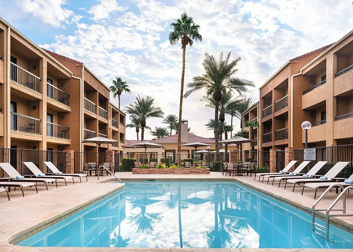 Courtyard By Marriott Las Vegas Convention Center