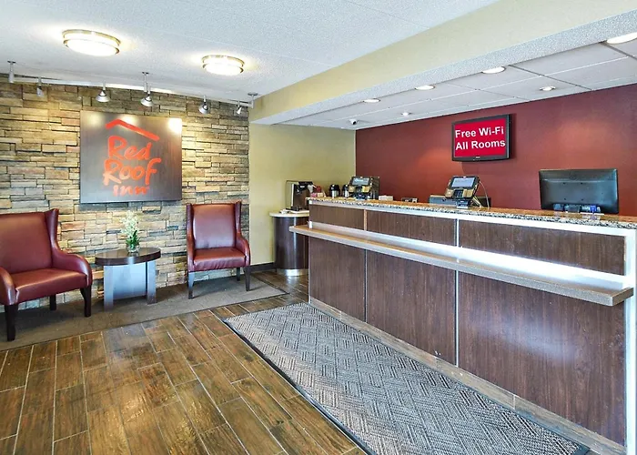 Motel: Red Roof Inn Louisville East - Hurstbourne