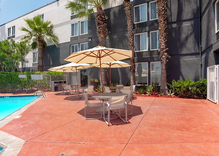Hotel de 3 estrelas: Best Western Plus Commerce Hotel