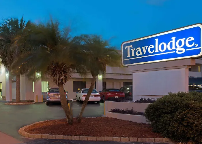 Travelodge By Wyndham Downtown Centroplex