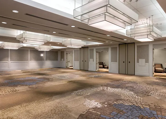 Hotels with tennis Westin Southfield Detroit