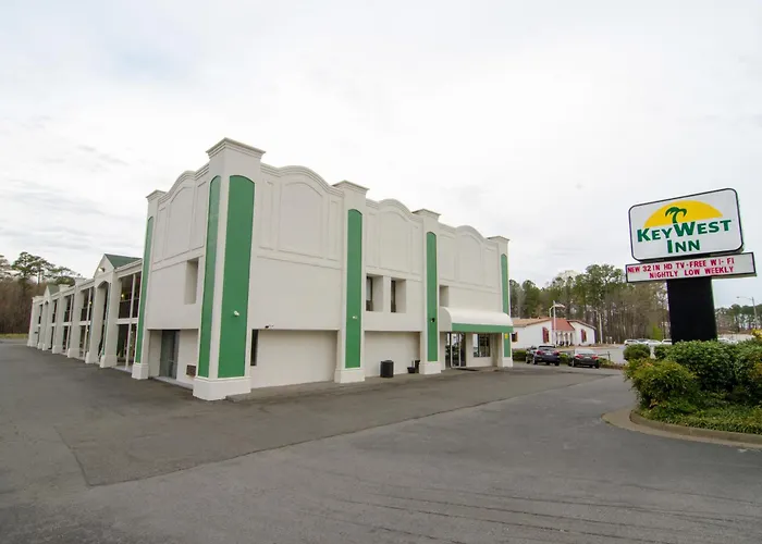 Central hotel: Key West Inn - Newport News