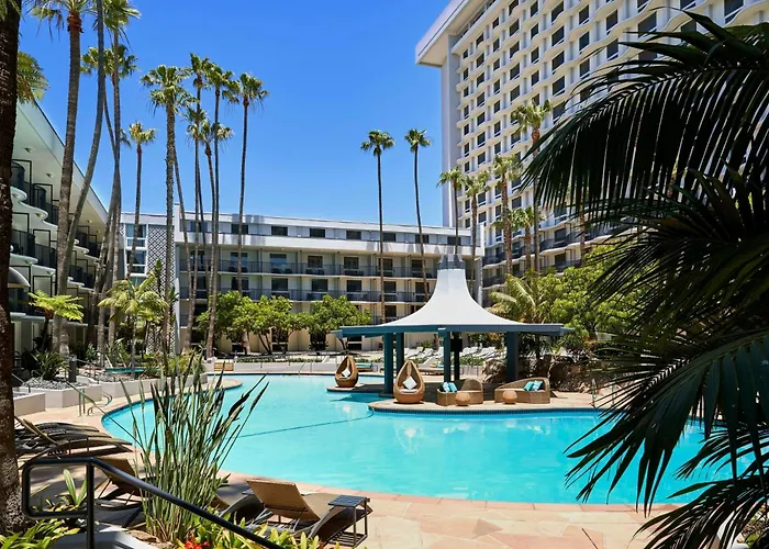  Los Angeles Airport Marriott