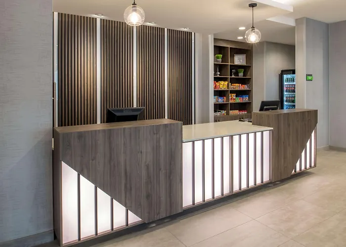 Cheap hotel: La Quinta Inn & Suites By Wyndham Spokane Downtown