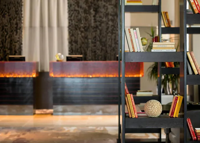 Renaissance Seattle Hotel