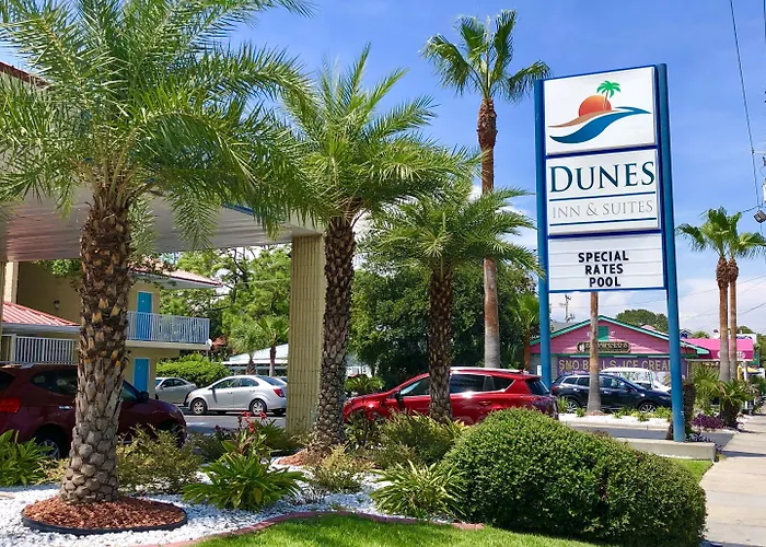 Motel: Dunes Inn & Suites - Tybee Island