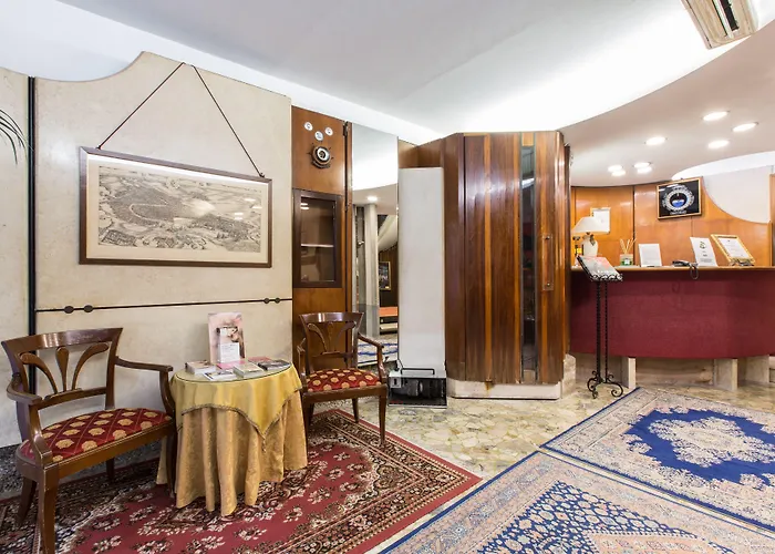 Hôtel de l'aéroport: Ambassador Tre Rose