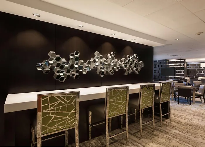 Doubletree By Hilton & Suites By The Galleria