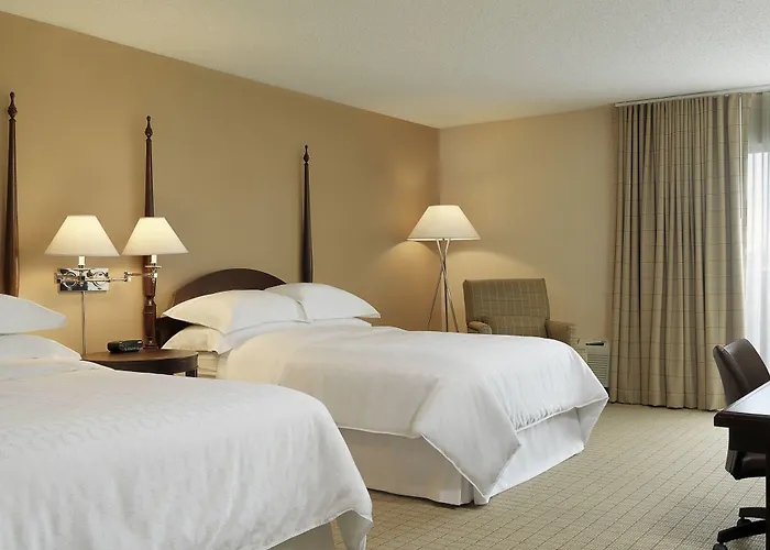 Sheraton Westport Lakeside Chalet
