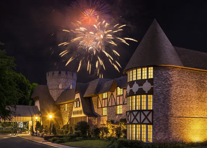 Golf hotels Anaheim Majestic Garden