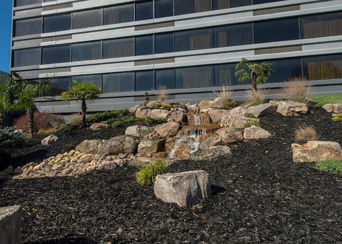 Boutique hotel only: Doubletree By Hilton Winston Salem - University, Nc