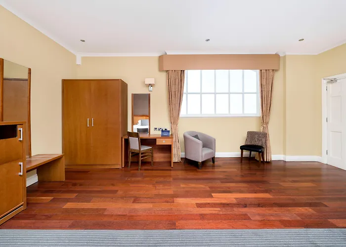 Central hotel: Royal Station Hotel- Part Of The Cairn Collection