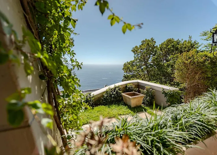 Hotels with tennis 21 Nettleton Boutique & Luxury Residence