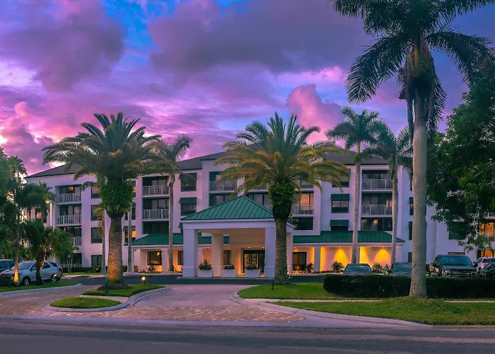 Courtyard By Marriott - Naples