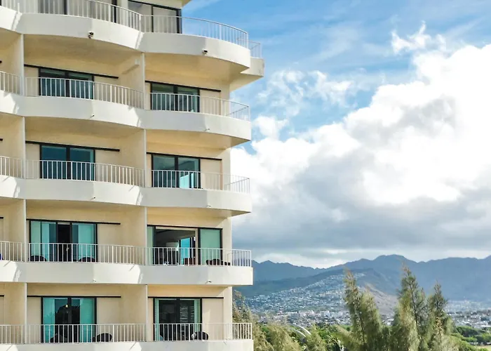 Romantic hotel: Lotus Honolulu At Diamond Head