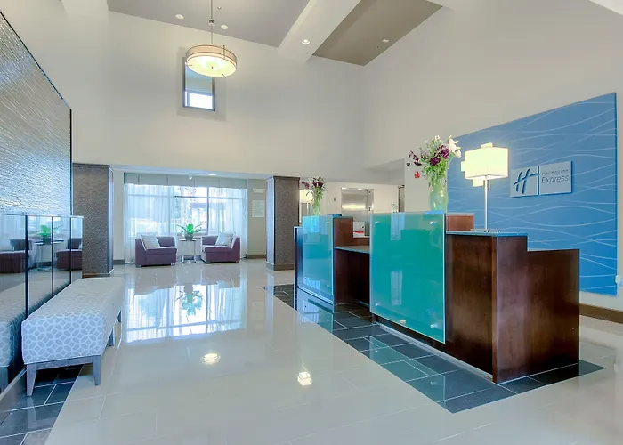 Holiday Inn Express Hotel & Suites Carlsbad Beach By Ihg