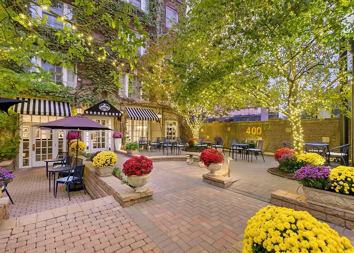 Resort: Best Western Plus Hawthorne Terrace Hotel