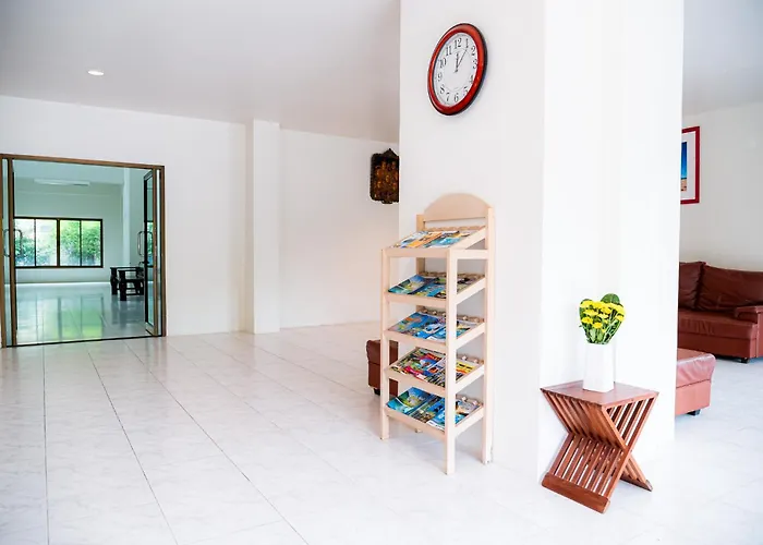 Hotel with pool: Diamond Place Ao Nang