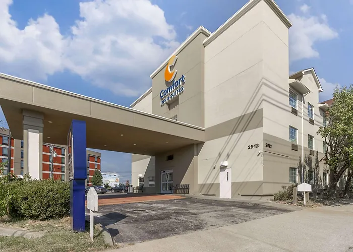 Airport Hotel: Comfort Inn & Suites Louisville Airport Fair & Expo