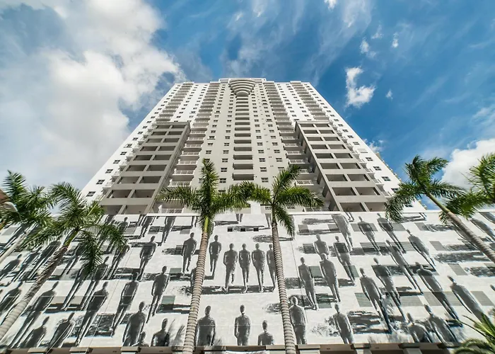 Resort: Fortune House Hotel Suites