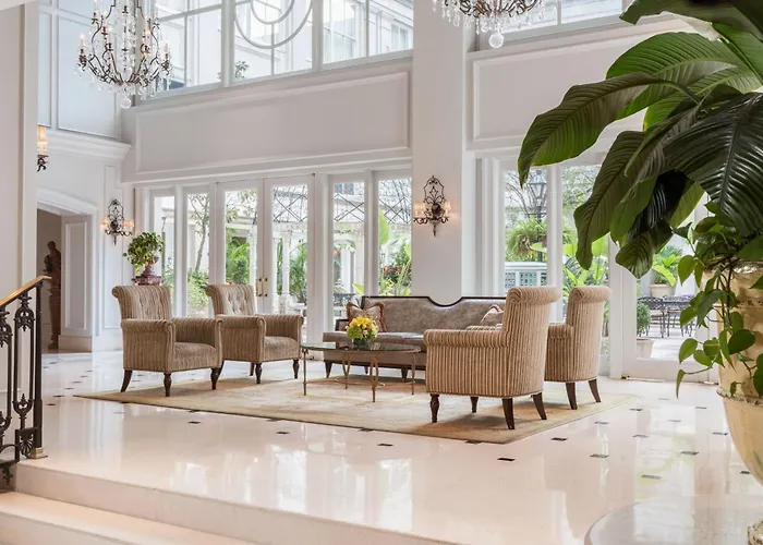 Ritz-Carlton,