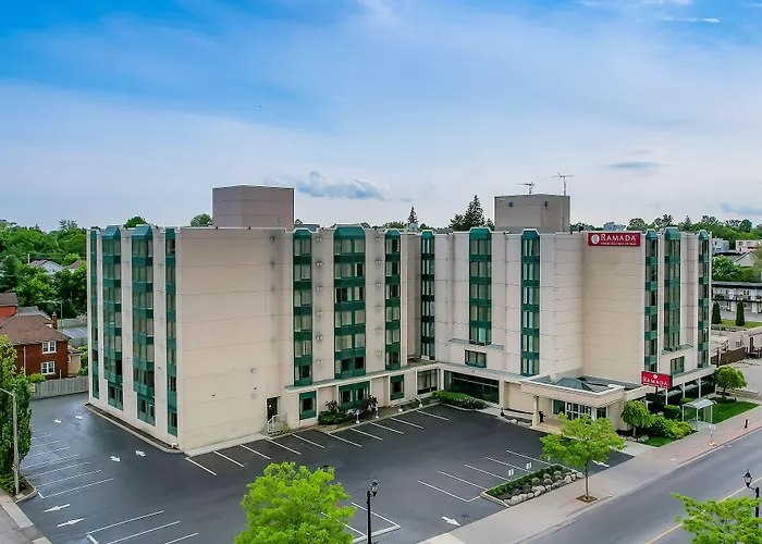 Family resorts Ramada By Wyndham Niagara Falls Near The Falls
