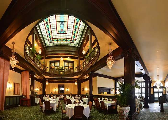 Сity center hotels Geiser Grand