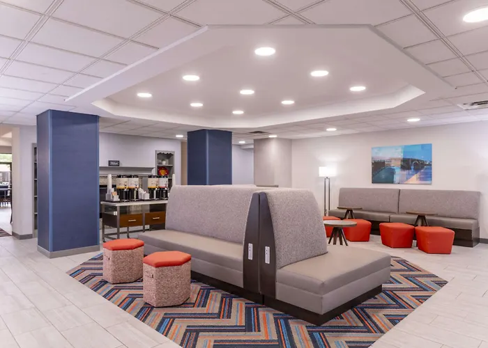 Cheap hotels Hampton Inn & Suites St. Louis-Chesterfield