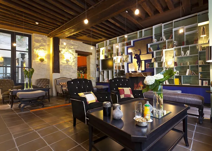 Cheap hotel: Hotel Fontaines Du Luxembourg